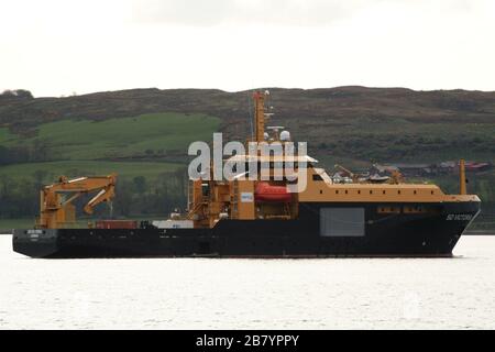 SD Victoria, un navire de soutien mondial exploité par Serco Marine Services à l'appui de l'armée britannique, au large de Largs pendant l'exercice joint Warrior 12-1. Banque D'Images