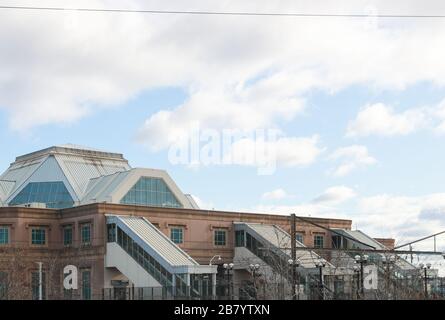 Secaucus, NJ / États-Unis 28 novembre 2019 : Secaucus Junction est un important carrefour ferroviaire de banlieue à Secaucus, New Jersey. Il sert des trains à partir de nombreuses lignes opérées Banque D'Images