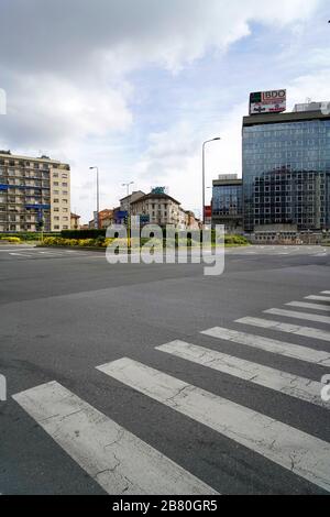 Place Piazzale Loreto, style de vie, COVID 19, virus Corona, Milan, Lombardie, Italie, Europe Banque D'Images