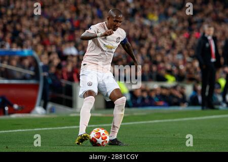 BARCELONE, ESPAGNE - 16 AVRIL : Ashley Young de Manchester United pendant le match final de deuxième match entre le FC Barcelona A. Banque D'Images