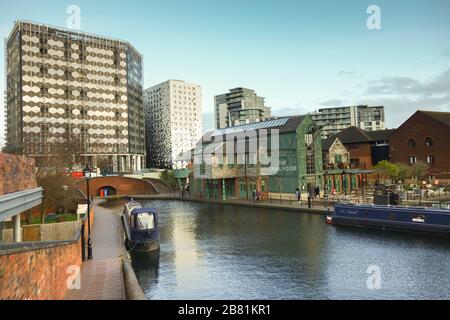 La maison publique Canal House dans le bassin de Gas Street à Birmingham au Royaume-Uni Banque D'Images