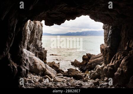 Grotte de la mer à Walker Bay, Afrique du Sud Banque D'Images