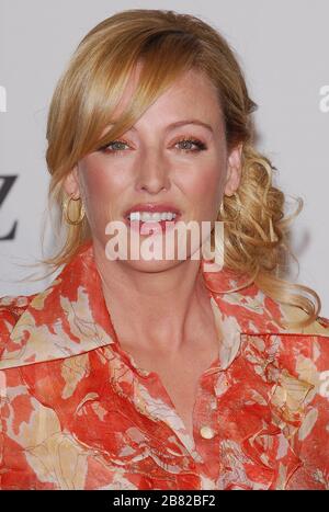 Virginia Madsen au 17ème Carousel annuel de Hope ball tenu au Beverly Hilton à Beverly Hills, CA. L'événement a eu lieu le samedi 28 octobre 2006. Photo par: SBM / PictureLux - référence de fichier # 33984-8969SBMPLX Banque D'Images