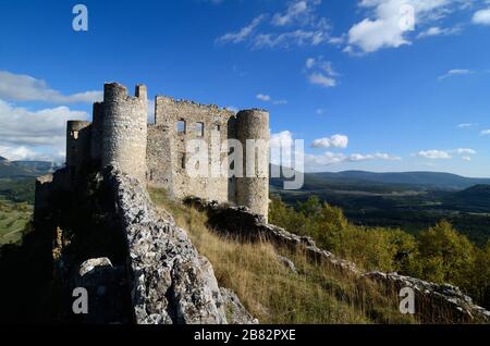 Ruines du Château médiéval ou Château Bargème Var Provence France Banque D'Images