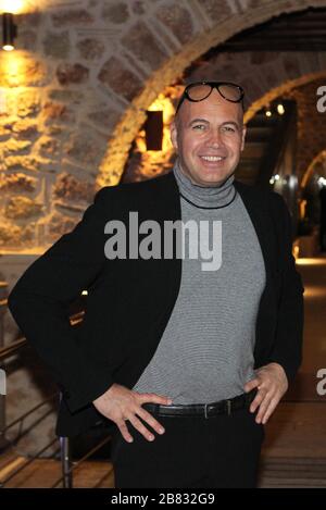 L'acteur BILLY ZANE assiste au dîner dans la ville de Sparta. Zane doit se lancer dans le relais de la flamme olympique le 13 mars, transportant la flamme olympique de la ville byzantine de Mystras à Sparta pour les Jeux Olympiques de 2020 à Tokyo. Banque D'Images