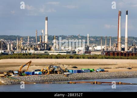 Raffinerie de pétrole à Southend-on-Sea, Tamise, comté d'Essex, Angleterre, Royaume-Uni, Europe Banque D'Images