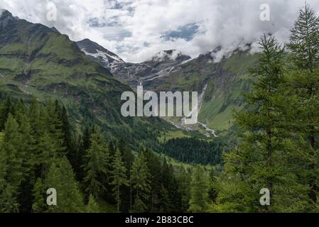 Randonnée autour de la montagne Grossglockner, la plus haute montagne d'Autriche, Autriche/Europe Banque D'Images