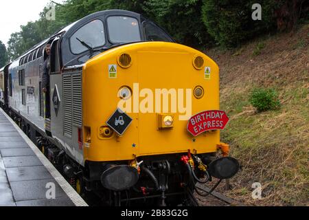 Classe 37, moteur diesel numéro 37714, construit en 1961, sur Great Central Railway, Ropley, Leicestershire, Angleterre. Banque D'Images