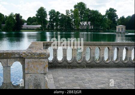 Étang et jardin de Fontainebleau Palace.Seine-et-Marne.France Banque D'Images