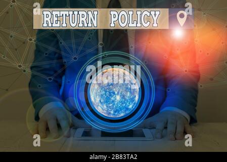Politique de retour de texte d'écriture manuscrite. Retour conceptuel de photo ou échange de marchandises défectueuses qu'ils achètent avant éléments de cette image fournie par NAS Banque D'Images