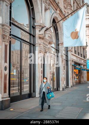 L'Apple Store sur Regents Street est fermé en raison de l'éclosion de Coronavirus Banque D'Images