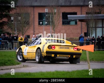 Ferrari 308 GTB Rally car sur une scène au salon automobile Race Retro 2020 Banque D'Images