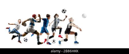 Jeunes sportifs qui courir et sauter sur fond de studio blanc. Concept de sport, mouvement, énergie et dynamique, mode de vie sain. Entraînement, entraînement en mouvement. Brochure. Volley-ball, football, rugby. Banque D'Images