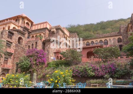 Neemrana, Inde - 3 novembre 2018 : Palais du fort de Neemrana Banque D'Images