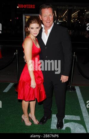 Kate Mara et Robert Patrick à la première de « nous sommes Marshall » qui s'est tenue au théâtre chinois de Grauman à Hollywood, Californie. L'événement a eu lieu le jeudi 14 décembre 2006. Photo par: SBM / PictureLux - référence de fichier # 33984-9800SBMPLX Banque D'Images