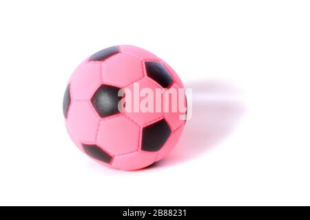 Jouets gonflables de football en PVC, isolés sur blanc Banque D'Images