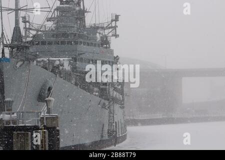 Le USS Little Rock CL-92 (CLG-4) est un missile Cruiser guidé, le seul navire survivant de la classe Cleveland de croiseurs légers de la seconde Guerre mondiale Banque D'Images