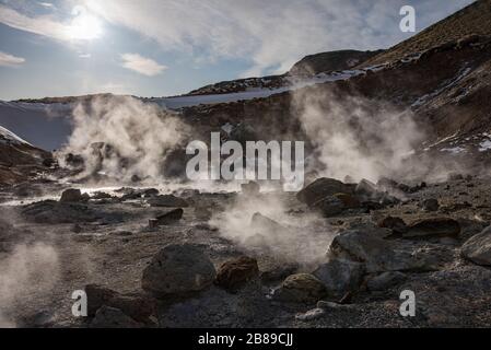 Vapeur de soufre des sources chaudes sur l'île d'Islande Banque D'Images