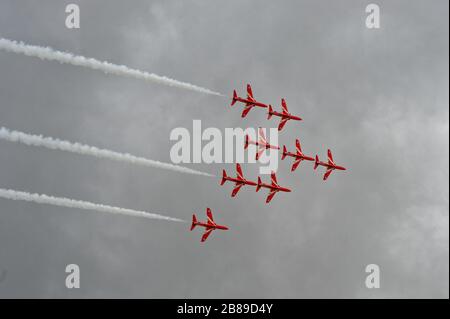 Les flèches rouges vues à la RAF Leuchars International Airshow 2011 Banque D'Images