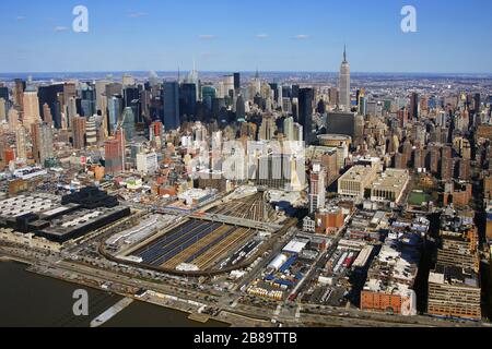 , LIRR West Side Yard pour les trains à Manhattan, 12.04.2009, vue aérienne, États-Unis, New York City Banque D'Images