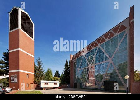 Église catholique Sainte-Croix, Allemagne, Rhénanie-du-Nord-Westphalie, région de la Ruhr, Bottrop Banque D'Images