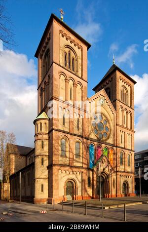 église Liebfrauenkirche à Gelsenkirchen, Allemagne, Rhénanie-du-Nord-Westphalie, région de la Ruhr, Gelsenkirchen Banque D'Images