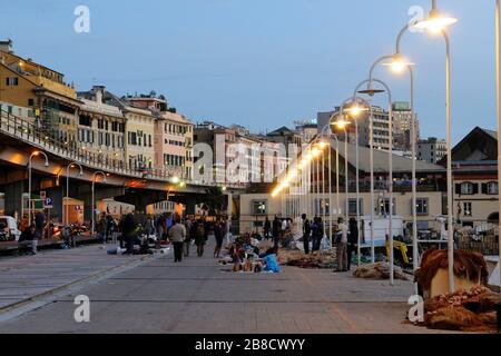 Front de mer, Porto Antico, (ancien port), Calata Vignoso, Gênes, Ligurie, Italie, Europe Banque D'Images