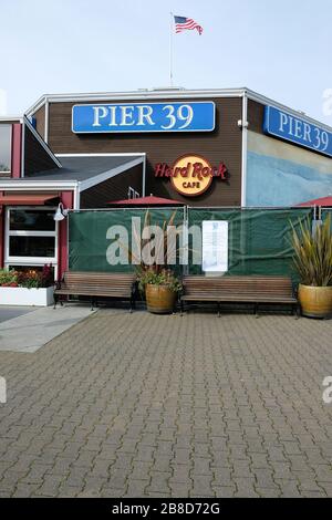 Hard Rock Cafe au Pier 39 à San Francisco, Californie temporairement fermé en raison de l'éclosion de Coronavirus en mars 2020. Banque D'Images