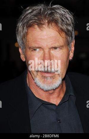 Harrison Ford à la première mondiale de "Firewall" tenue au Théâtre chinois de Mann Grauman à Hollywood, CA. L'événement a eu lieu le jeudi 2 février 2006. Photo par: SBM / PictureLux - référence de fichier # 33984-10241SBMPLX Banque D'Images