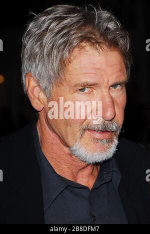 Harrison Ford à la première mondiale de "Firewall" tenue au Théâtre chinois de Mann Grauman à Hollywood, CA. L'événement a eu lieu le jeudi 2 février 2006. Photo par: SBM / PictureLux - référence de fichier # 33984-10240SBMPLX Banque D'Images