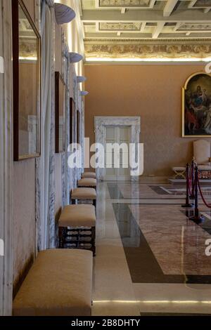 Rome 10 novembre 2019. La résidence d'été du Pape, les grandes chambres et le mobilier fini. Banque D'Images