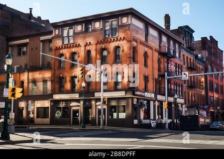 Clinton Street et Armory Square dans le centre-ville de Syracuse, New York, 21 mars 2020 Banque D'Images