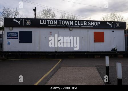 Luton, Royaume-Uni. 21 mars 2020. Stade Kenilworth Road, stade du championnat Side Luton Town Football Club, pendant le match de football Coronavirus (COVID-19), à Kenilworth Road, Luton, Angleterre, le 21 mars 2020. Photo de David Horn/Prime Media Images crédit : Prime Media Images/Alay Live News Banque D'Images