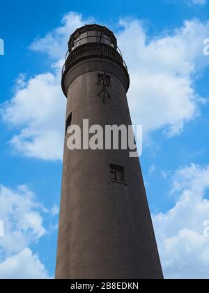 Vue sur le phare de Pensacola surplombant la baie de Pensacola, Floride, États-Unis Banque D'Images