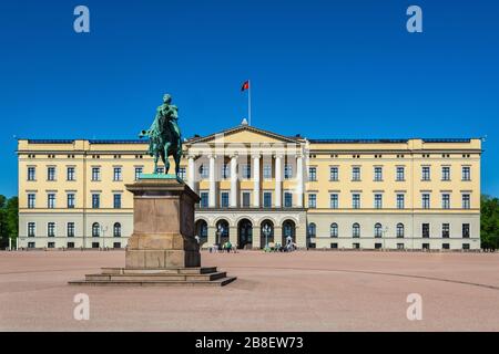 Le château royal d'Oslo en Norvège Banque D'Images