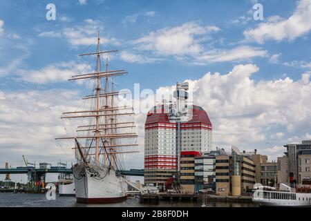 Navire dans le port de Göteborg Banque D'Images