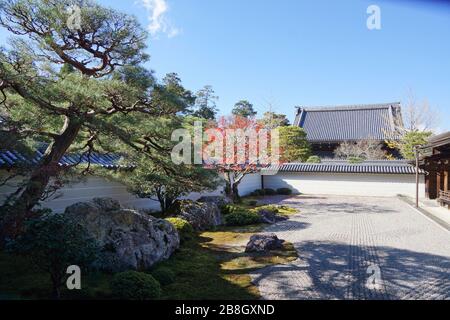 Jardin japonais dans le temple de Nanzen-ji à Kyoto au Japon Banque D'Images