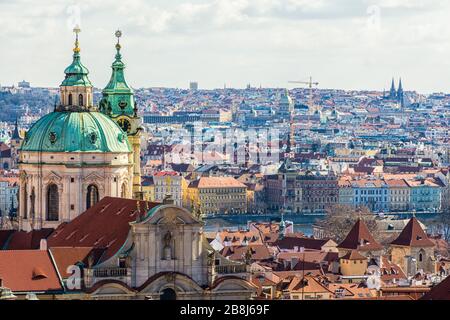 Église Saint-Nicolas dans la capitale tchèque, Prague Banque D'Images