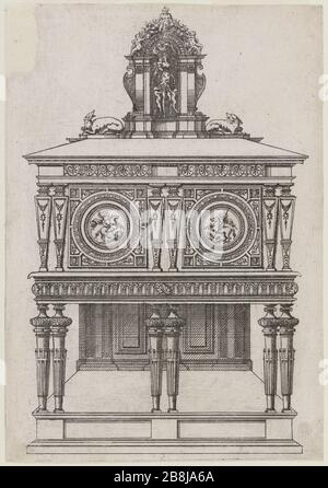 Série de panneaux de meubles: Autre bureau. Septième Cabinet d'une séquence de 21 Jacques Androuet du Cereau (1515-1584). 'Recueil de planches de mobilier : armoire d'Autre. Cabinet Septième d'une suite de 21'. Eau-forte. 1575. Musée des Beaux-Arts de la Ville de Paris, petit Palais. Banque D'Images