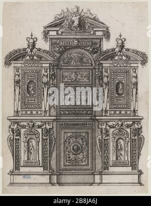 Série de panneaux de meubles: Autre bureau. Cinquième loi une série de 21 Jacques Androuet du Cereau (1515-1584). 'Recueil de planches de mobilier : armoire d'Autre. Meuble d'une suite de 21'. Eau-forte. 1575. Musée des Beaux-Arts de la Ville de Paris, petit Palais. Banque D'Images