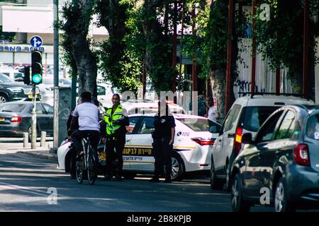 Tel Aviv Israël 21 juillet 2019 vue d'un contrôle de la police dans les rues de tel Aviv dans l'après-midi Banque D'Images