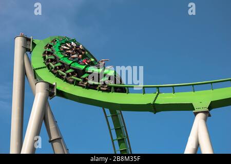 Orlando, Floride. 02 mars 2019. Les gens qui s'amusent à l'incroyable Hulk Coaster aux îles Univernales de l'aventure Banque D'Images