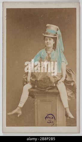 Portrait des neveux Hortense, actrice de théâtre entre 1865 et 1876. Anonyme. Portrait d'Hortense Neveux, actrice de théâtre entre 1865 et 1876. Carte de visite (recto). Rage sur papier alluminé. 1860-1890. Paris, musée Carnavalet. Banque D'Images