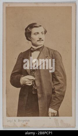 Portrait de Lissagaray Prosper Olivier (1839-1901), (journaliste, historien de la commune, enfui à Londres) Portrait de Prosper Olivier Lissagaray (1839-1901), (journaliste, historien de la commune, enfui à Londres). 1860-1890. Carte de visite (recto). Rage sur papier alluminé. Photo de Legé & Bergeron. Paris, musée Carnavalet. Banque D'Images