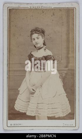 Portrait d'Alice Roch, danseuse au Théâtre de la Gaite et au Théâtre du Châtelet en 1875. Portrait d'Alice Roch, danseuse au Théâtre de la Gaîté et au Théâtre du Châtelet en 1875. Carte de visite (recto). Photographie d'André Adolphe Eugène Disdéri (1819-1889). Rage sur papier alluminé, 1860-1890. Paris, musée Carnavalet. Banque D'Images