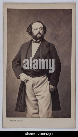 Portrait de Hippolyte Gustave Roger (1815-1879), ténor et professeur au Conservatoire. Portrait d'Hippolyte Gustave Roger (1815-1879), ténor et professeur au Conservatoire. Carte de visite (recto). Photo de Pierre petit (Pierre Lanith petit, dit). Rage sur papier alluminé, 1860-1880. Paris, musée Carnavalet. Banque D'Images