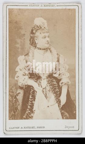 Portrait de Louise Vaissière (1844-1874), appelée Lise Tautin, actrice et chanteuse. Gaston et Mathieu. Portrait de Louise Vaissière (1844-1874), dite Lise Tautin, actrice et chaneuse. Carte de visite (recto). Rage sur papier alluminé, 1855-1874. Paris, musée Carnavalet. Banque D'Images