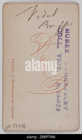 Portrait de Madame Vidal, danseuse à l'Opéra Comique en 1875. Portrait de Madame Vidal, danseuse à l'Opéra Comique en 1875. Carte de visite (verso). Photo d'Eugène Disderi (1819-1889). Rage sur papier alluminé, 1860-1890. Paris, musée Carnavalet. Banque D'Images