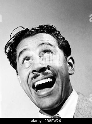 NEW YORK, NY - MARS 1947 : chanteur américain de jazz, danseur, acteur et bandleaderr Cab Calloway (1907-1994) pose pour un portrait vers mars 1947 à New York, New York. Crédit:William Gottlieb / Rock négatifs/ MediaPunch Banque D'Images