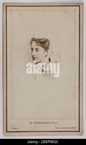 Portrait d'Eline Volter (Wolter ou Walter?) (Plus jeune), danseuse à l'Opéra en 1864. Portrait d'Eline Volter (cadette), danseuse à l'Opéra en 1864. Photographe de Charles Reutlinger (1816-1880). Carte de visite (recto). Rage sur papier alluminé, 1860-1890. Paris, musée Carnavalet. Banque D'Images